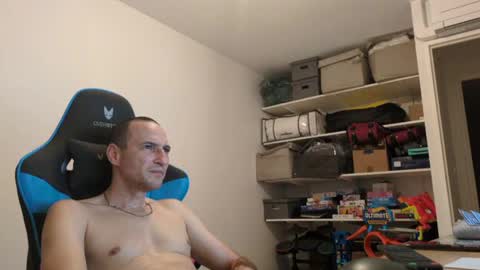 stickolive1 online show from June 17, 9:16 pm