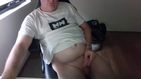 stiffyman55 online show from November 18, 6:39 am