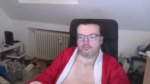 Oliver online show from December 17, 7:37 am