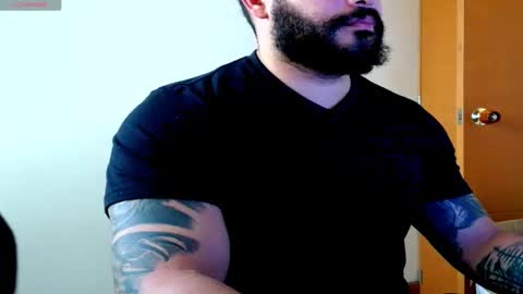 stiven253958 online show from May 21, 1:59 pm
