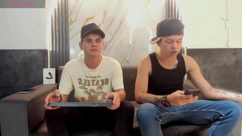 friends online show from May 24, 4:18 am