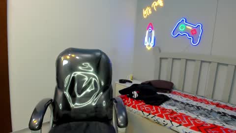 Snapshot of stiwentwink chatting on October 24, 3:58 pm Stiwen online show from October 24, 3:58 pm