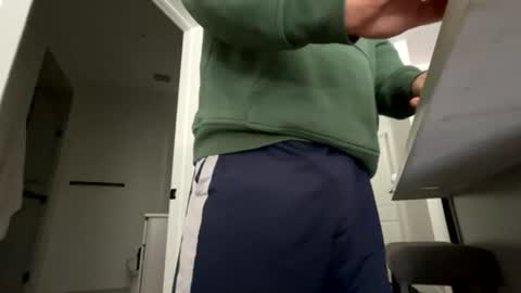 stlhotwifeguy online show from June 29, 3:45 pm