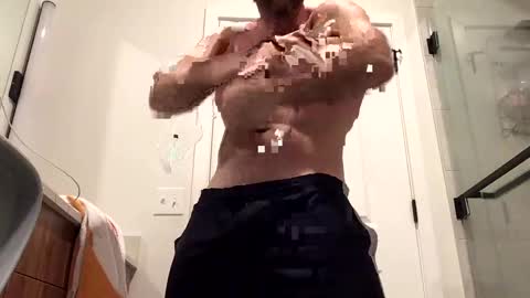 stlhotwifeguy online show from February 12, 5:58 pm