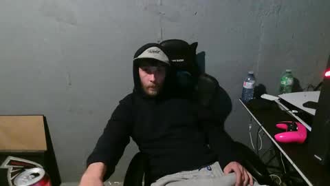 stonedpanda77 online show from December 5, 4:53 am