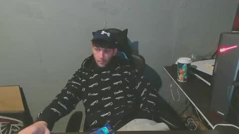 stonedpanda77 online show from December 27, 8:28 pm