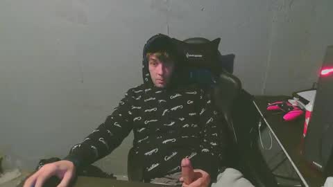 stonedpanda77 online show from January 22, 7:24 pm