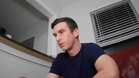 Snapshot of str8stuntcox chatting on October 27, 2:36 am Str8StuntCox online show from October 27, 2:36 am