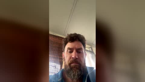 straightguy4201 online show from April 29, 5:30 pm