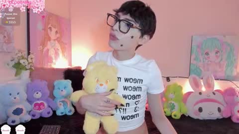 strawberry_kitty_ online show from February 27, 5:08 am