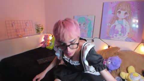 strawberry_kitty_ online show from November 6, 11:30 pm