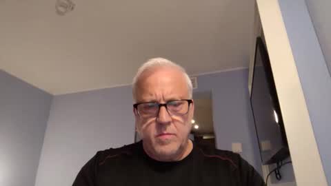 Snapshot of strkgforyou chatting on October 28, 9:39 pm Stroking For You online show from October 28, 9:39 pm