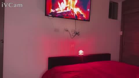 stronghardlatino online show from October 17, 3:21 am