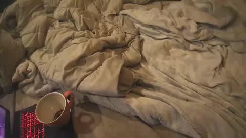 suaveg83 online show from April 24, 7:05 pm