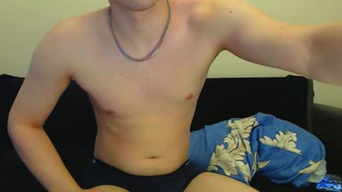 Snapshot of sugarrebit chatting on January 15, 6:43 am Sugarbutter  online show from January 15, 6:43 am