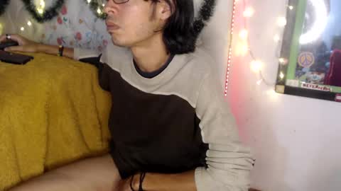 Snapshot of suggabrown_ chatting on January 6, 5:52 am suggabrown_ online show from January 6, 5:52 am