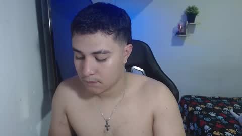 Snapshot of sully50126 chatting on October 18, 4:17 am sully50126 online show from October 18, 4:17 am