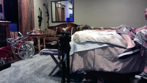 Snapshot of superd512 chatting on December 18, 1:12 pm Guero Cash online show from December 18, 1:12 pm