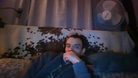 Snapshot of superd512 chatting on January 8, 10:59 am Guero Cash online show from January 8, 10:59 am