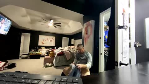 Snapshot of swapman47 chatting on December 30, 5:26 am Swapman47 online show from December 30, 5:26 am