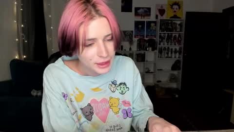 kira online show from January 12, 8:02 pm