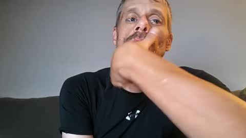 swontguy2025 online show from September 13, 6:25 am