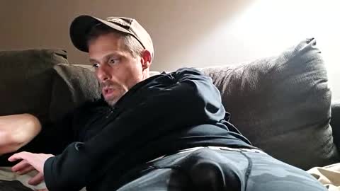 swontguy2025 online show from November 15, 5:42 am