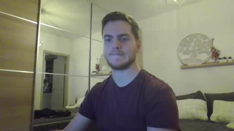 syl092 online show from December 6, 4:17 pm