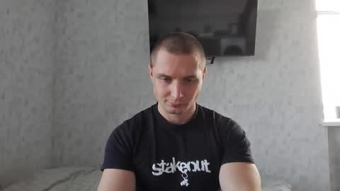 Den online show from October 31, 8:40 am