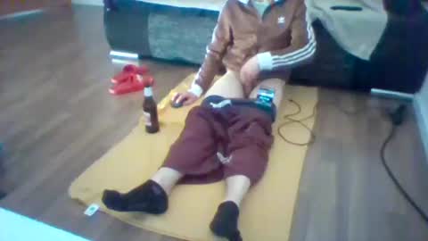 t40ms0n93 online show from April 12, 6:59 am