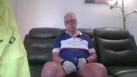 tacrunner66_ online show from July 7, 1:59 pm