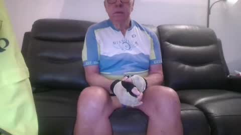 tacrunner66_ online show from July 2, 1:50 pm