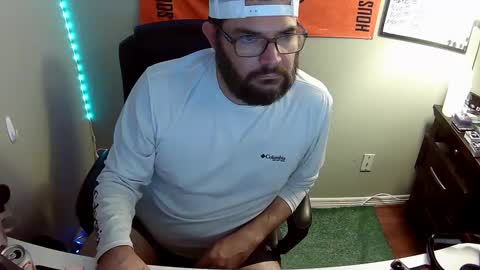 TaintNuzzler online show from September 14, 11:29 pm