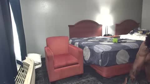 tallchocmilk online show from October 18, 6:46 pm