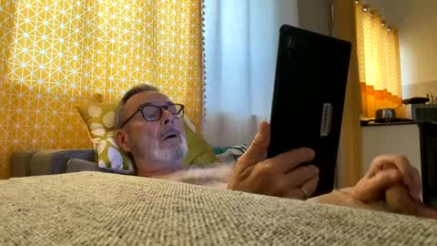 Dominique online show from March 6, 9:03 am