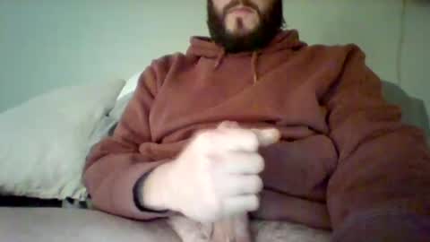 Snapshot of tanlines85 chatting on February 14, 10:04 pm Help Me Edge online show from February 14, 10:04 pm