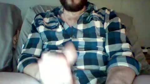 Snapshot of tanlines85 chatting on December 13, 8:58 pm Help Me Edge online show from December 13, 8:58 pm