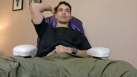 Tanner Jose online show from April 21, 2:45 pm