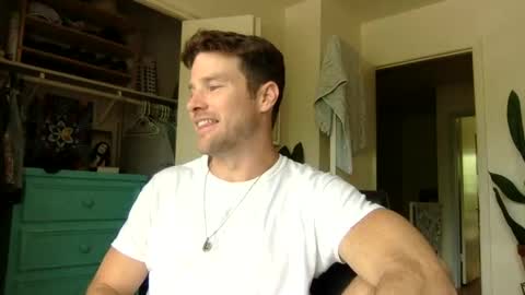 Dr. Love online show from September 22, 7:35 pm