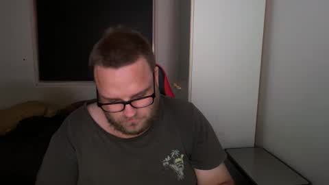 taser_tits online show from April 9, 5:19 pm