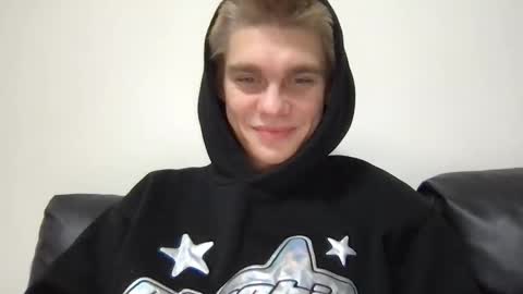 tasteithorny online show from December 2, 11:38 pm