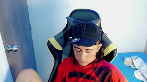 T A T A N online show from November 15, 8:11 pm