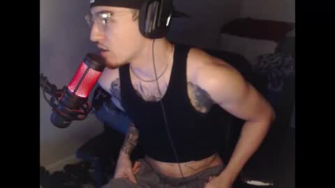 Snapshot of tattedtoyabuser chatting on October 24, 7:43 am tattedtoyabuser online show from October 24, 7:43 am