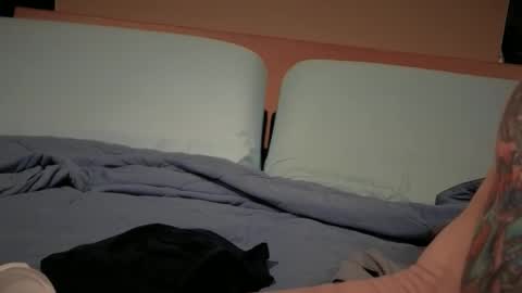 Snapshot of tattooed_love_boy chatting on September 20, 1:49 am tattooed love boy online show from September 20, 1:49 am