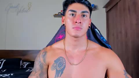 taylor_mclane1 online show from February 4, 6:14 pm