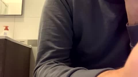 Tbest1986 online show from December 22, 2:06 pm