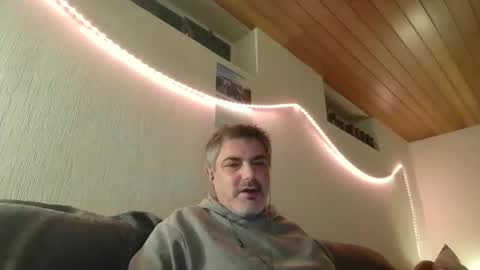 Peter online show from February 5, 5:09 am