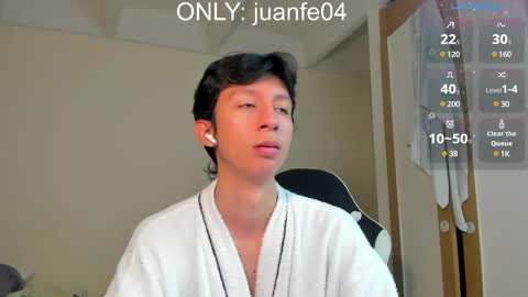 Snapshot of teroship_boy chatting on December 11, 1:39 am Juanfe  online show from December 11, 1:39 am