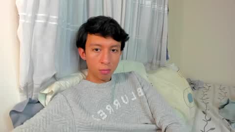 Snapshot of teroship_boy chatting on February 19, 1:51 am Juanfe  online show from February 19, 1:51 am