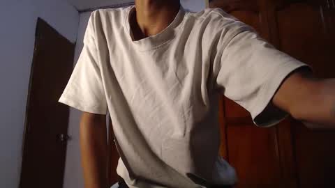 tessachains online show from February 28, 12:04 pm